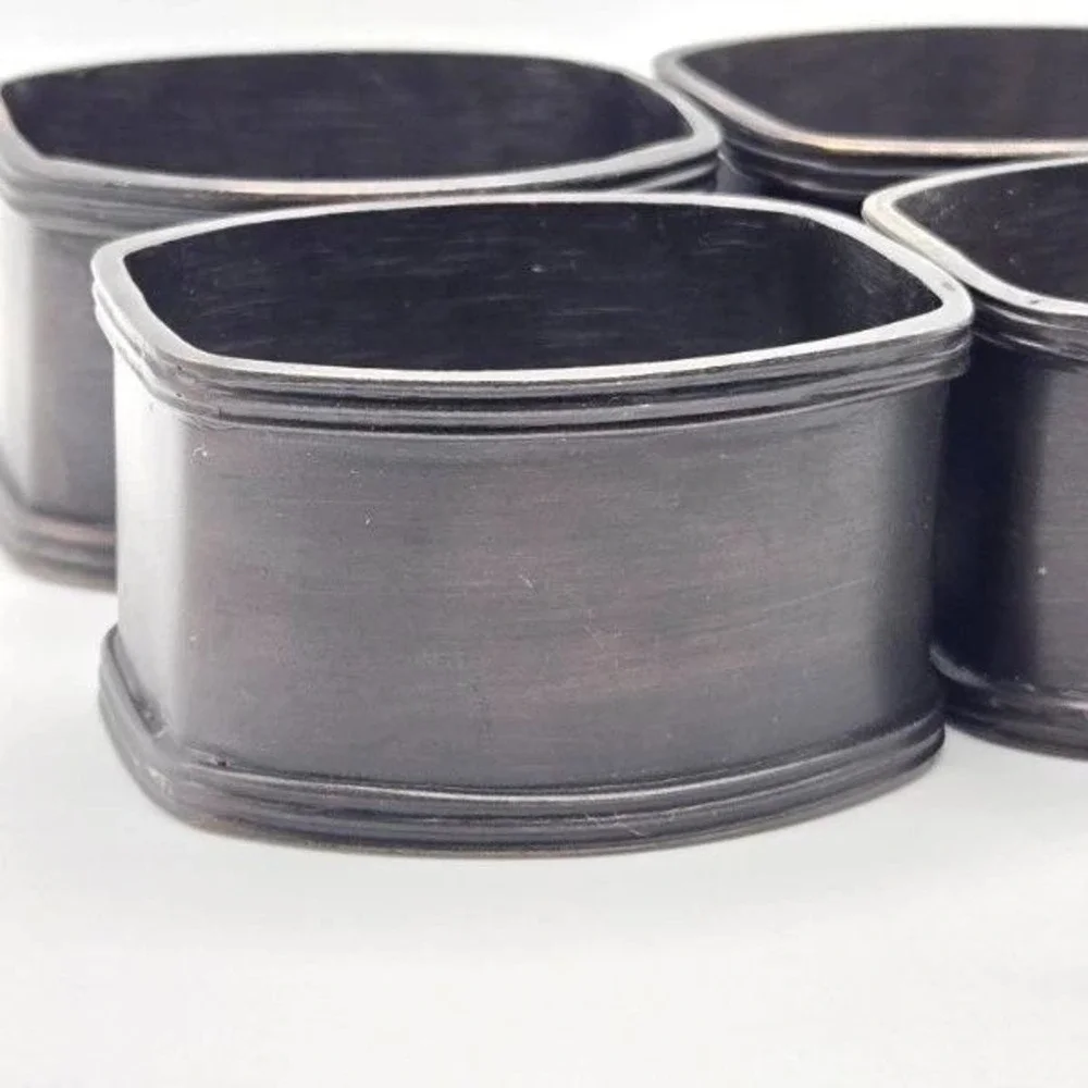 Set of 4 Napkin Rings Classic‎ Look Brushed Bronze/Copper Raised Rim Edges